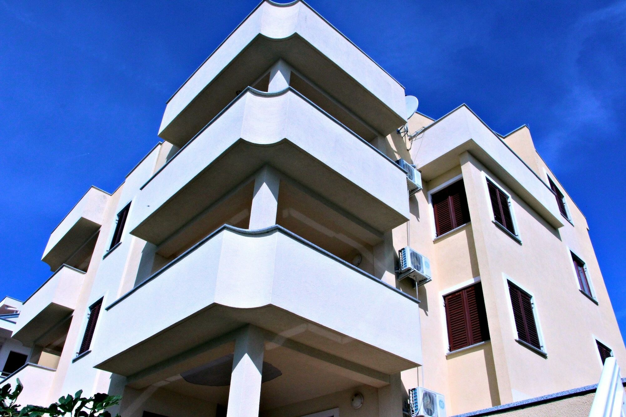 Maru * Novalja